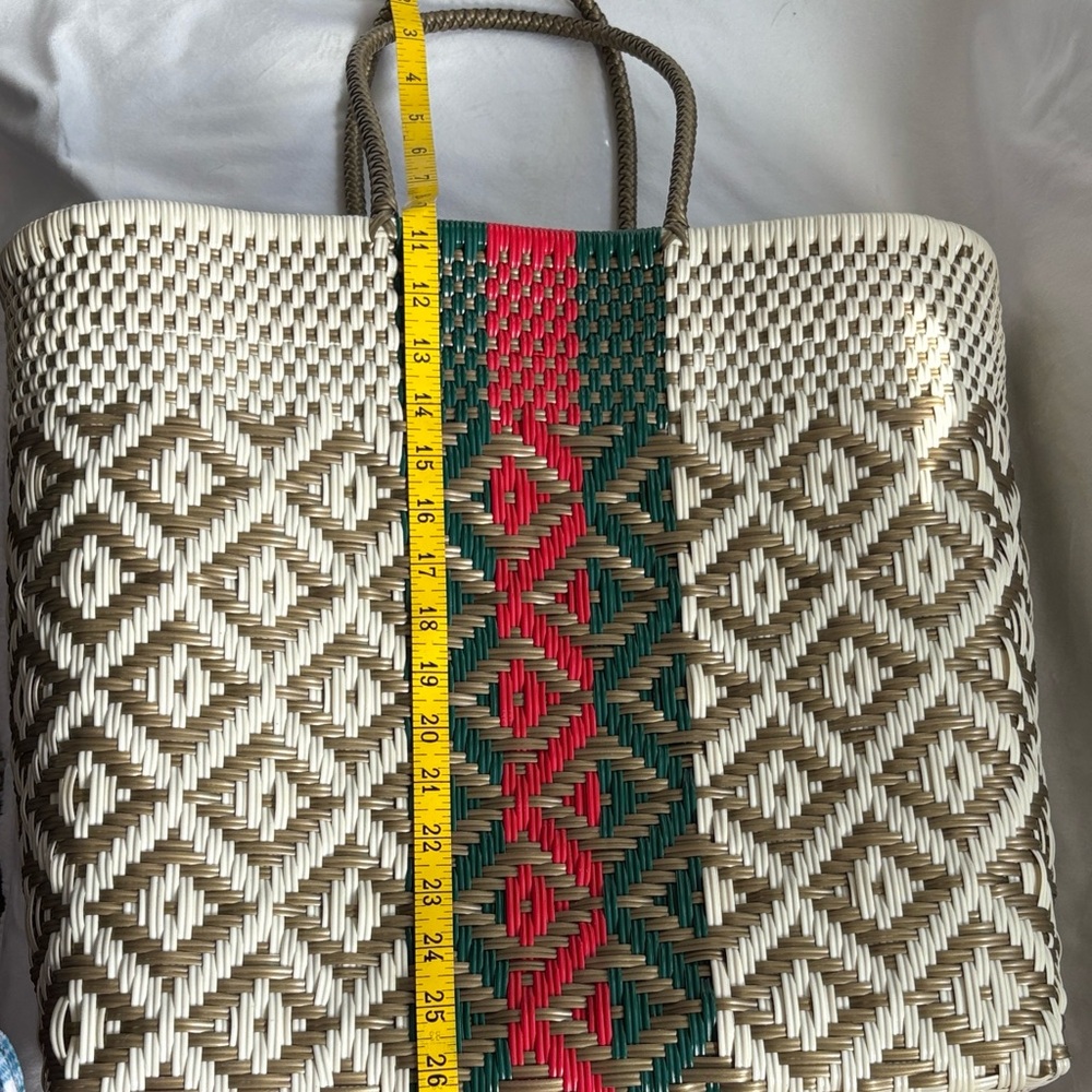 Hand made plastic bag/ Hecha con manos artesanas desde México bolsa de mercado